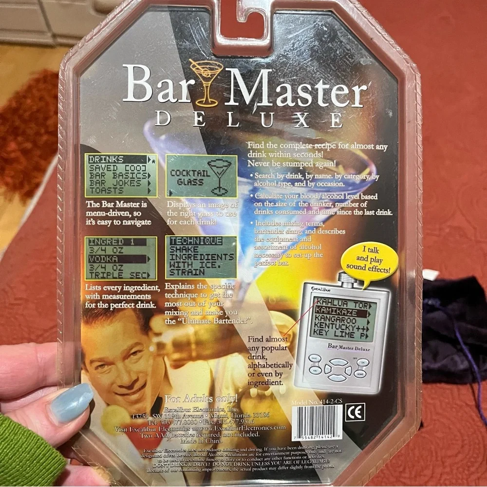 Bar Master recipes, cocktail strainer, and bottle cover